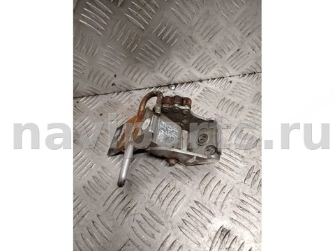 Петля двери передней левой Audi A4 B5, 1999 г., арт. B88821116