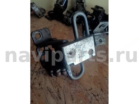 Петля двери передней левой Volkswagen Golf, 2004 г., арт. B88821155