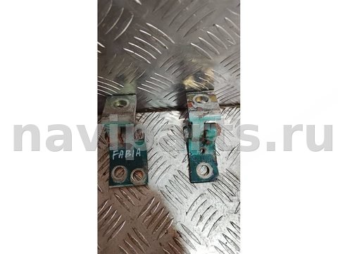 Петля двери передней левой Skoda Fabia, 2000 г., арт. B99582810