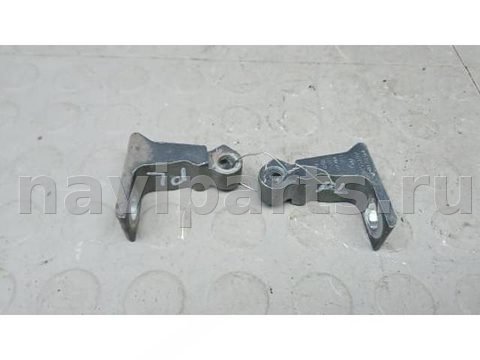 Петля двери передней левой Volkswagen Passat B8, 2018 г., арт. CBM19EW01
