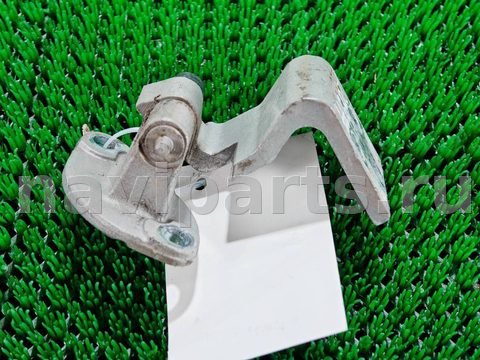 Петля двери передней левой Mercedes Vito W638, 2002 г., арт. D20977, фото 2