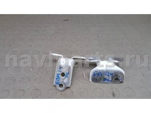 Петля двери передней левой Hyundai Tucson, 2018 г., арт. EBM14EW01