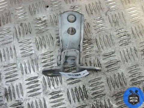 Петля двери передней правой Toyota Prius, 2011 г., арт. 00054192