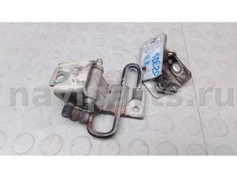 Петля двери передней правой Volkswagen Touran (1T1, 1T2), 2004 г., арт. 1DE20FB01