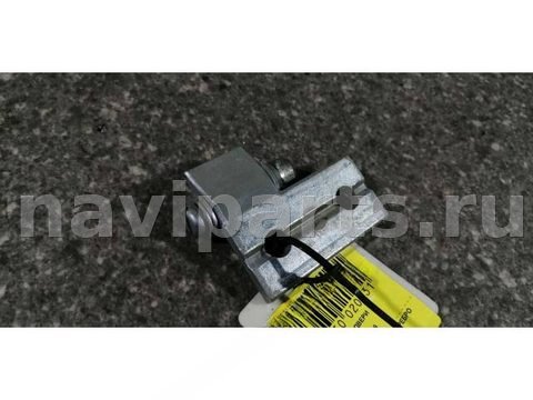 Петля двери передней правой BMW 5 E39, 2000 г., арт. 22303002003