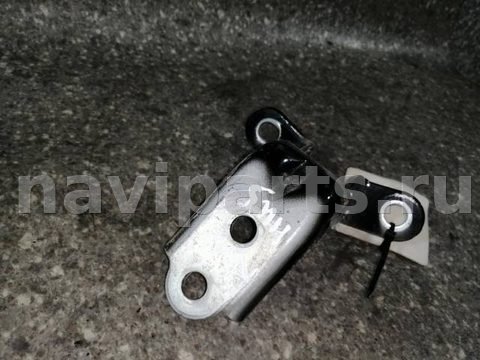 Петля двери передней правой Kia Sportage, 2007 г., арт. 22321009004