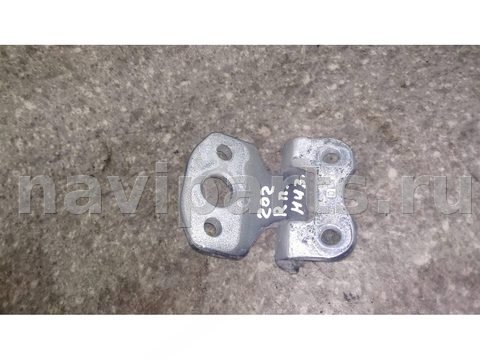 Петля двери передней правой Mercedes C W202, 1997 г., арт. 22326005002