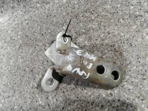 Петля двери передней правой Toyota RAV4, 2003 г., арт. 22342014012
