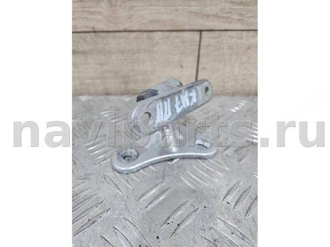 Петля двери передней правой Mercedes C W203, 2002 г., арт. 25945234