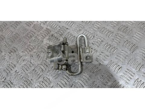 Петля двери передней правой Volkswagen Passat, 2000 г., OEM 4B0831412B, арт. 25945904, фото 2