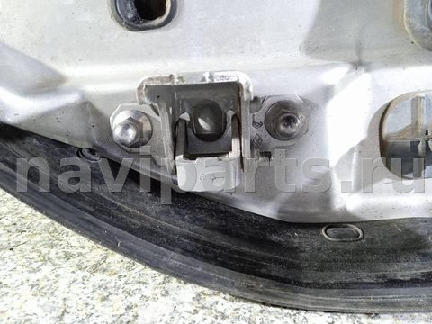 Петля двери передней правой Renault Laguna, 2009 г., арт. 46023005334