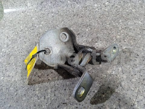 Петля двери передней правой Mazda Premacy, 2002 г., арт. 46023005721