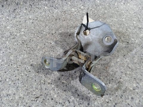 Петля двери передней правой Mazda Premacy, 2002 г., арт. 46023005722