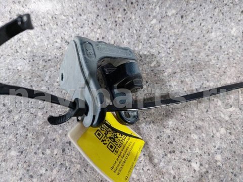 Петля двери передней правой Mercedes C W203, 2003 г., арт. 46023017501