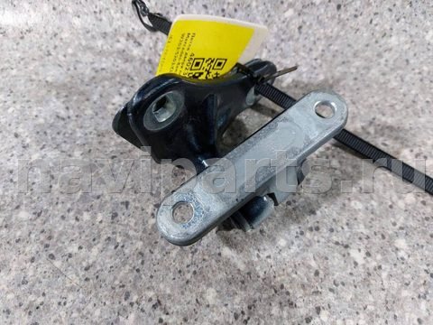 Петля двери передней правой Mercedes C W203, 2003 г., арт. 46023017501, фото 2