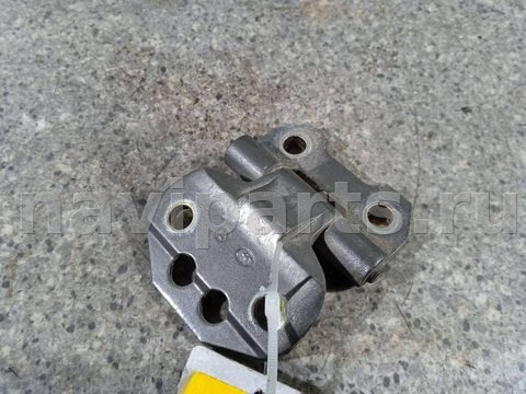 Петля двери передней правой Mercedes E W124, 1996 г., арт. 46023017837_1