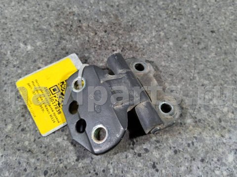 Петля двери передней правой Mercedes E W124, 1996 г., арт. 46023017838_1