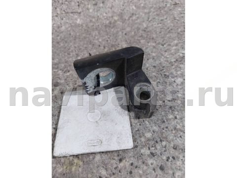 Петля двери передней правой Skoda Octavia, 2006 г., арт. 46023017977