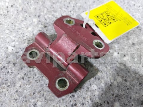 Петля двери передней правой Mercedes E W124, 1990 г., арт. 46023024248