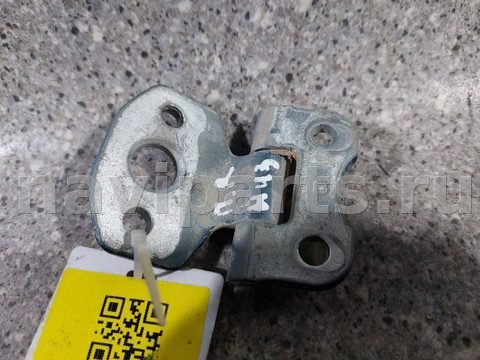 Петля двери передней правой Mercedes C W202, 1999 г., арт. 46023024399