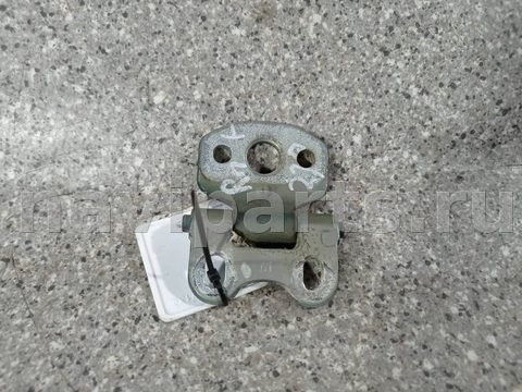 Петля двери передней правой Mercedes E W210, 1997 г., арт. 46023037934