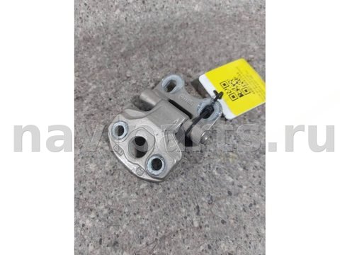Петля двери передней правой Mercedes E W210, 2001 г., арт. 46023042249