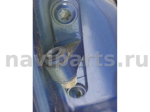 Петля двери передней правой Mitsubishi Colt, 2010 г., арт. 46023046057