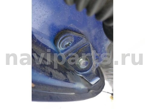 Петля двери передней правой Mitsubishi Colt, 2010 г., арт. 46023046058