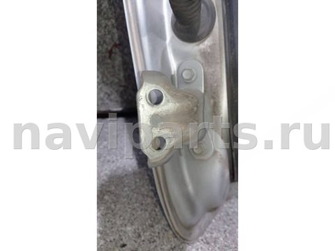 Петля двери передней правой Toyota Yaris, 2007 г., арт. 46023049847