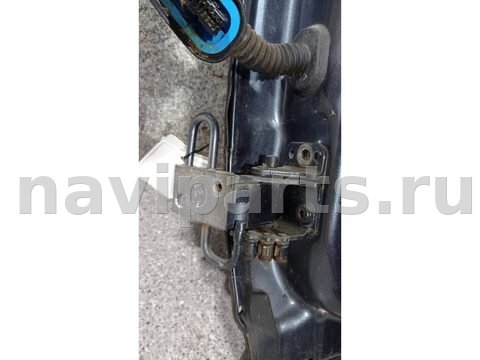Петля двери передней правой Audi A8, 2004 г., арт. 46023049904