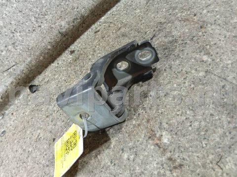 Петля двери передней правой Renault Scenic, 2011 г., арт. 46023053410