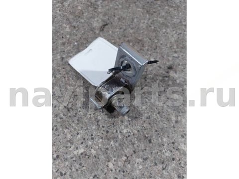 Петля двери передней правой Audi A6, 1999 г., арт. 46023053585