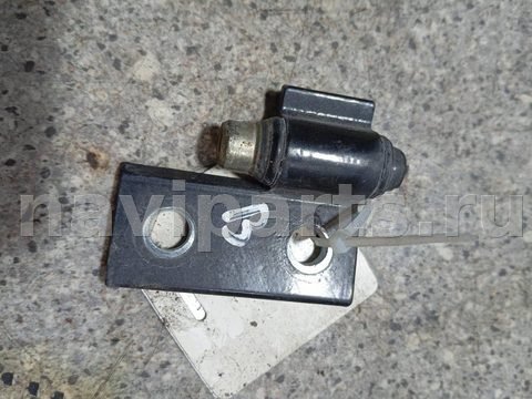 Петля двери передней правой BMW 3 E36, 1993 г., арт. 46023066004