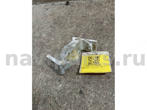 Петля двери передней правой Volkswagen Tiguan, 2009 г., арт. 46023070204