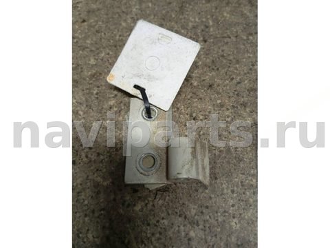 Петля двери передней правой BMW 5 E39, 1998 г., арт. 46023070555
