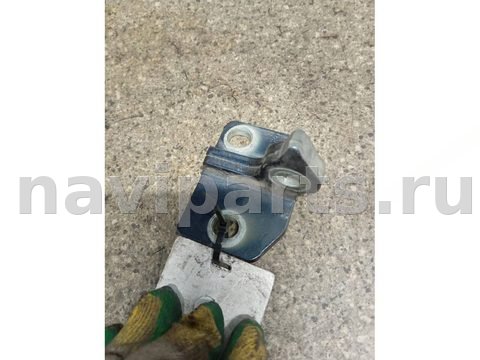 Петля двери передней правой Volkswagen Passat, 2008 г., арт. 46023070628