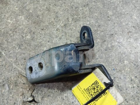 Петля двери передней правой Toyota Carina E, 1995 г., арт. 46023074311