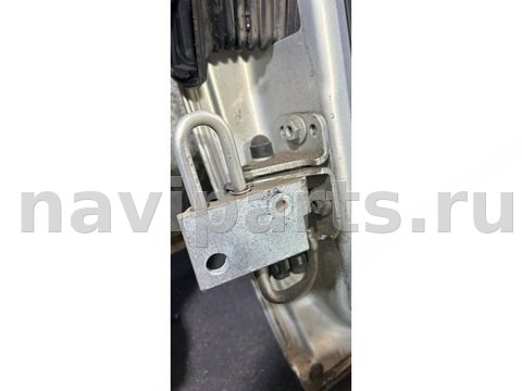 Петля двери передней правой Volkswagen Passat, 2008 г., арт. 46023074384