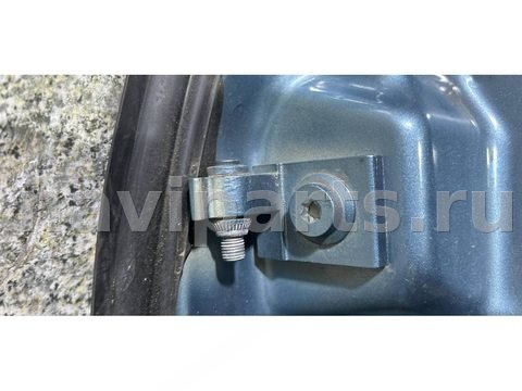 Петля двери передней правой Skoda Octavia, 2007 г., арт. 46023074555_1