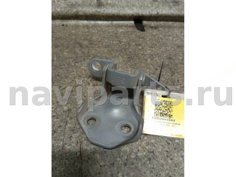 Петля двери передней правой Mazda 626, 2001 г., арт. 46023074664
