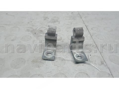 Петля двери передней правой Skoda Octavia A7, 2015 г., OEM 7N0831402A, арт. 5BM09FB01