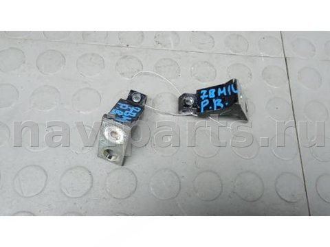 Петля двери передней правой Volkswagen T-Roc, 2020 г., арт. 7BM14FB01