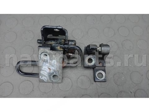 Петля двери передней правой Audi A6 C6, 2006 г., OEM 4F0823302, арт. 8AD15FB01, фото 2