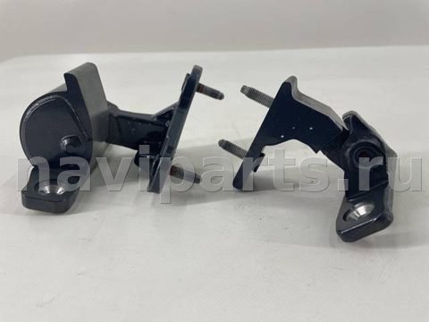 Петля двери передней правой Mercedes C, 2016 г., OEM A2057200437, арт. 93, фото 2