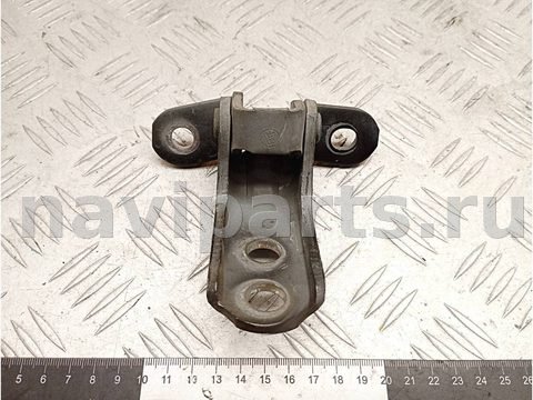 Петля двери передней правой Toyota RAV4, 2005 г., арт. A28051
