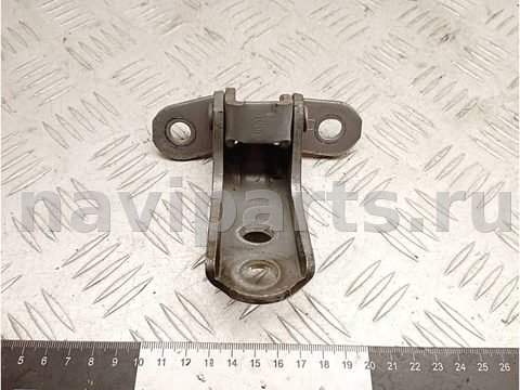 Петля двери передней правой Toyota RAV4, 2003 г., арт. A28052