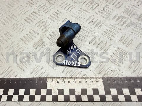 Петля двери передней правой Volkswagen Passat, 2007 г., OEM 3C0831402D, арт. A40459