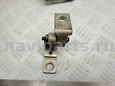 Петля двери передней правой Volkswagen Passat, 2003 г., OEM 1J0831402C, арт. A49724_10, фото 2