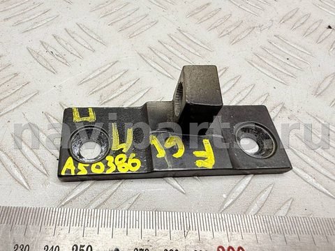 Петля двери передней правой BMW 5 E60/E61, 2005 г., арт. A50386