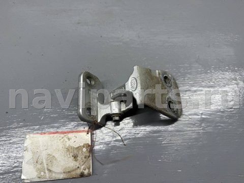 Петля двери передней правой Land-Rover Range Rover Sport, 2009 г., арт. B101667579